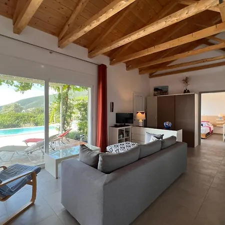 Feriehus Zorba Plus Its Pavilion Infinity Pool Beautiful Sea View